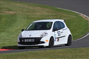 Jonathan Baines in his smart Clio 200 Cup (JCB Photography)