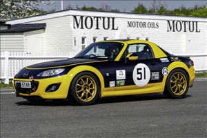 Peter Taylor's MX5 (classicrevivalphotography)