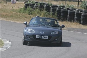 Rob Thomson  tackles Museum corner sideways