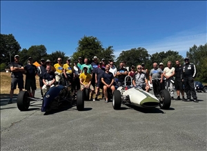 The drivers in  the FF class with the oldest and newest cars in the field.