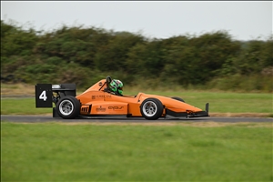 Ethan Faulkner closed to within two points of the Championship lead Jimmy Graham