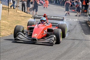 Two more round wins and a hill record for Wallace Menzies  (Geoff Robinson))